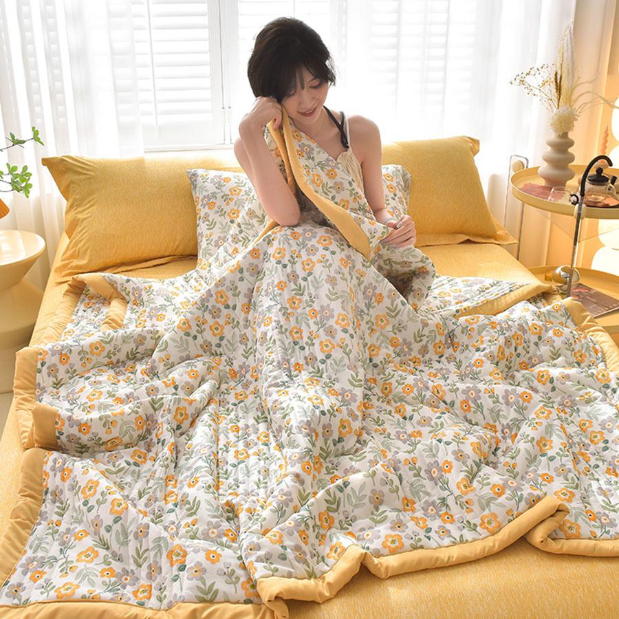 Summer Thin Comforter Soft Air-Conditioned Four Season Comforter Machine Washable Single Double Blanket Ultrasonic Quilted Quilt