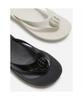 Женские шлепанцы Fitflop Eye Cushion с глянцевой пуговицей, цвет кремовый (Ft63K2Q120)
