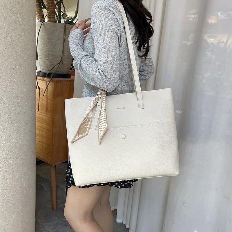 Soft Pu Ribbon Tote Bag For Women With Inner Pockets And Crossbody Strap For Commuting