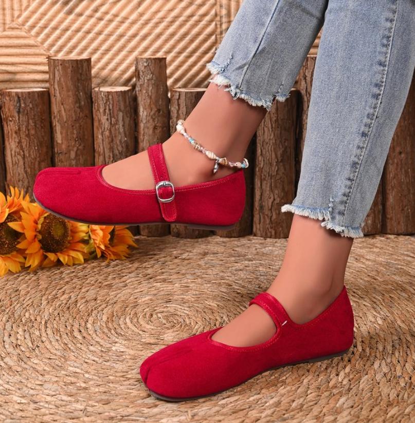 Japanese Style Tabi Ninja Shoes Women Retro Suede Flats Split Hoof Toe Boat Shoes Femme Mary Jeans Mocasines Ballerina Shoe