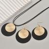 Retro Disc Necklace Women'S High Sense Light Luxury Fashion Pendant Neck Chain Valentine'S Day Gift