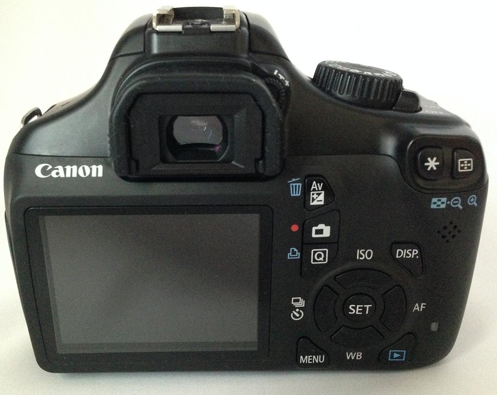 Canon Цифровая зеркальная камера EOS Kiss X50 с объективом IS II, в комплект входит черный EF-S18-55mm F3.5-5.6 KISSX50BK-1855IS2LK