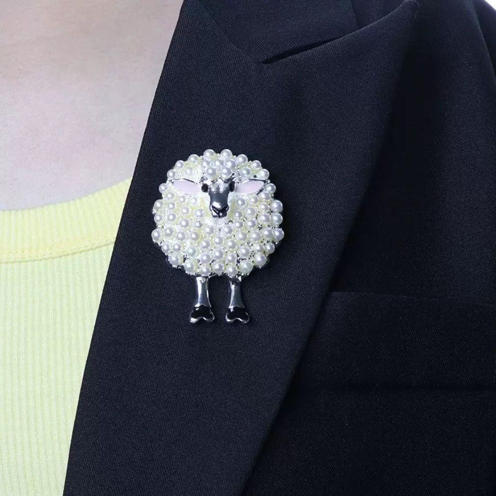Zinc Alloy Pearl Brooch Full Drill Design Fashion Brooch Sheep Brooch  For Bags Hats T-shirts Jeans