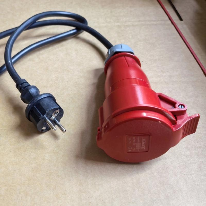 CEE Red Power Female Plug For Portable EV Charger Schuko Plug Socket Adapter Connect with 16A 3 Phase 7.2KW blue Socket 1Phase