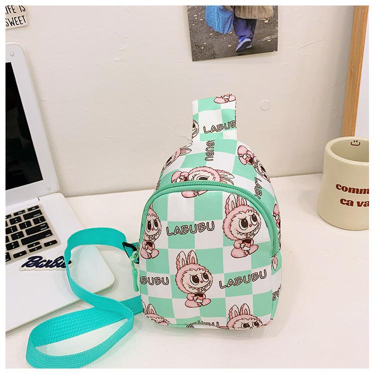 Повседневная мультяшная наплечная сумка для малышей с легким дизайном для ежедневного использования