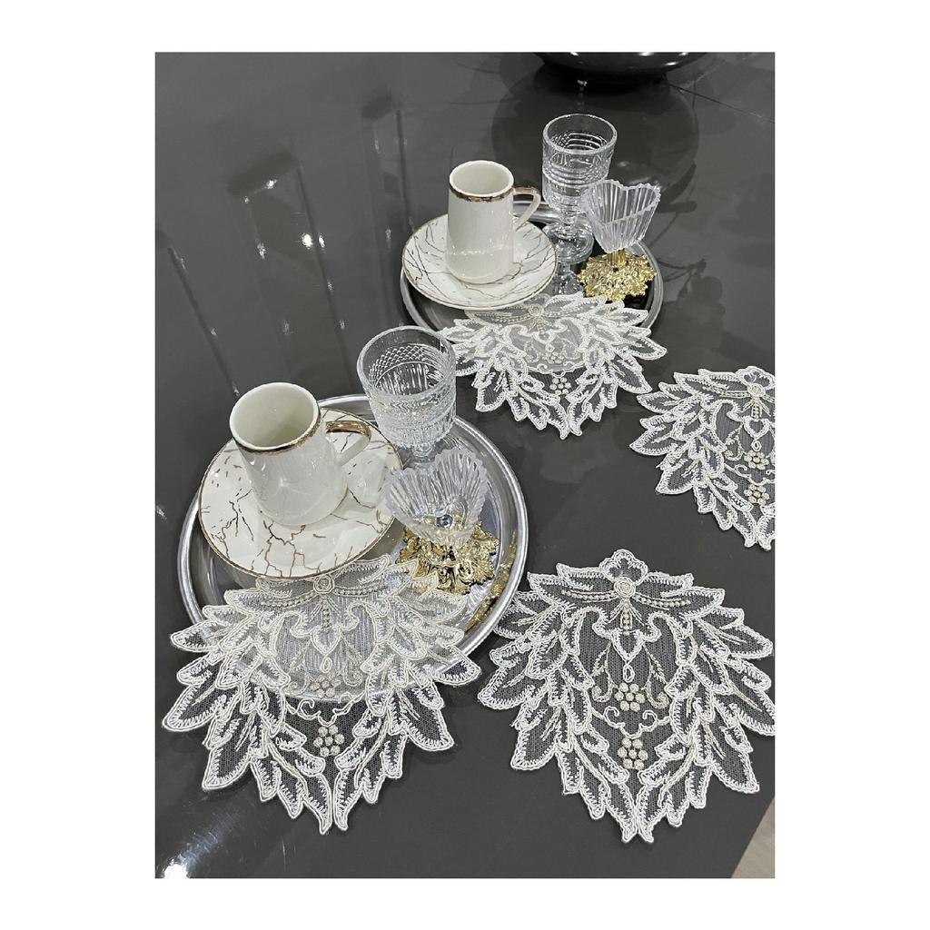 Декоративная гипюровая кружевная салфетка с узором «Ирис» из 2 частей для кофейного коктейля