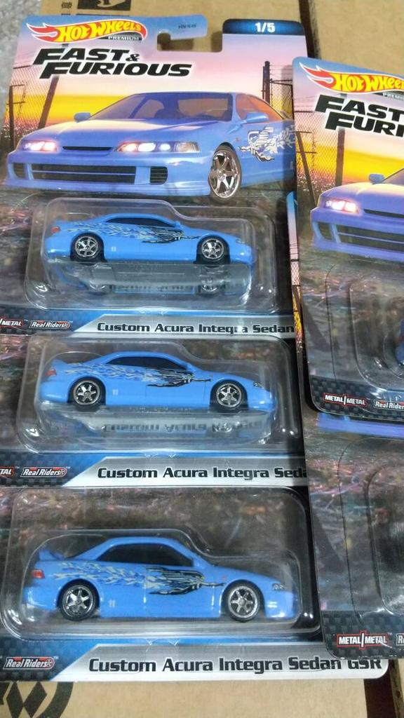 Hot Wheels КАСТОМ ACURA INTEGRA СЕДАН GSR Acura Integra Sedan комплект 5 автомобилей