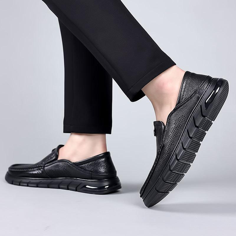 Перфорированная кожаная обувь мужская летняя дышащая мужская обувь деловая кожаная повседневная обувь круглый носок для мужчин среднего возраста обувь на одной педали мужская