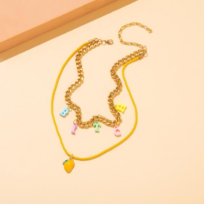 Модное многослойное ожерелье из сплава с буквами и черепом и фруктами для модных женщин