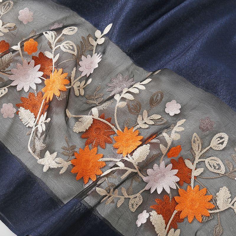 Элегантная шелковая шаль с цветочной вышивкой – дышащая, солнцезащитная и универсальная накидка для стильного тепла