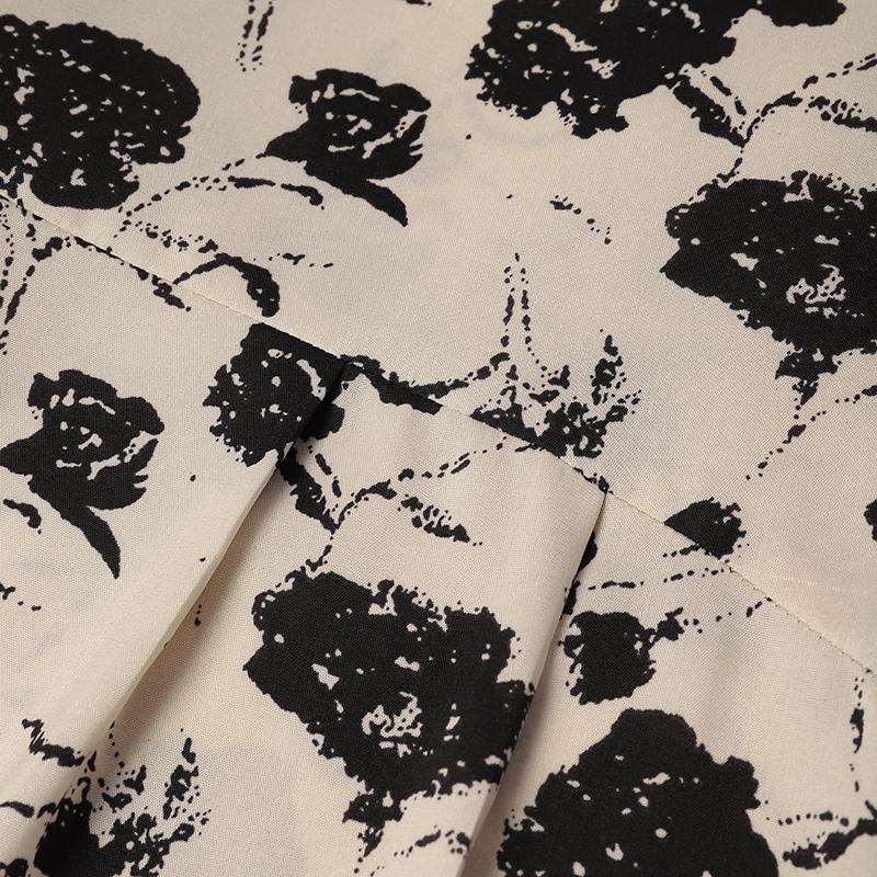 VONDA Мини-платье с цветочным принтом, короткими рукавами-буфами и квадратным вырезом