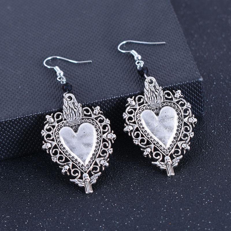 Bohemian Sun & Moon асимметричные серьги-сердечки из хрома и лунного камня