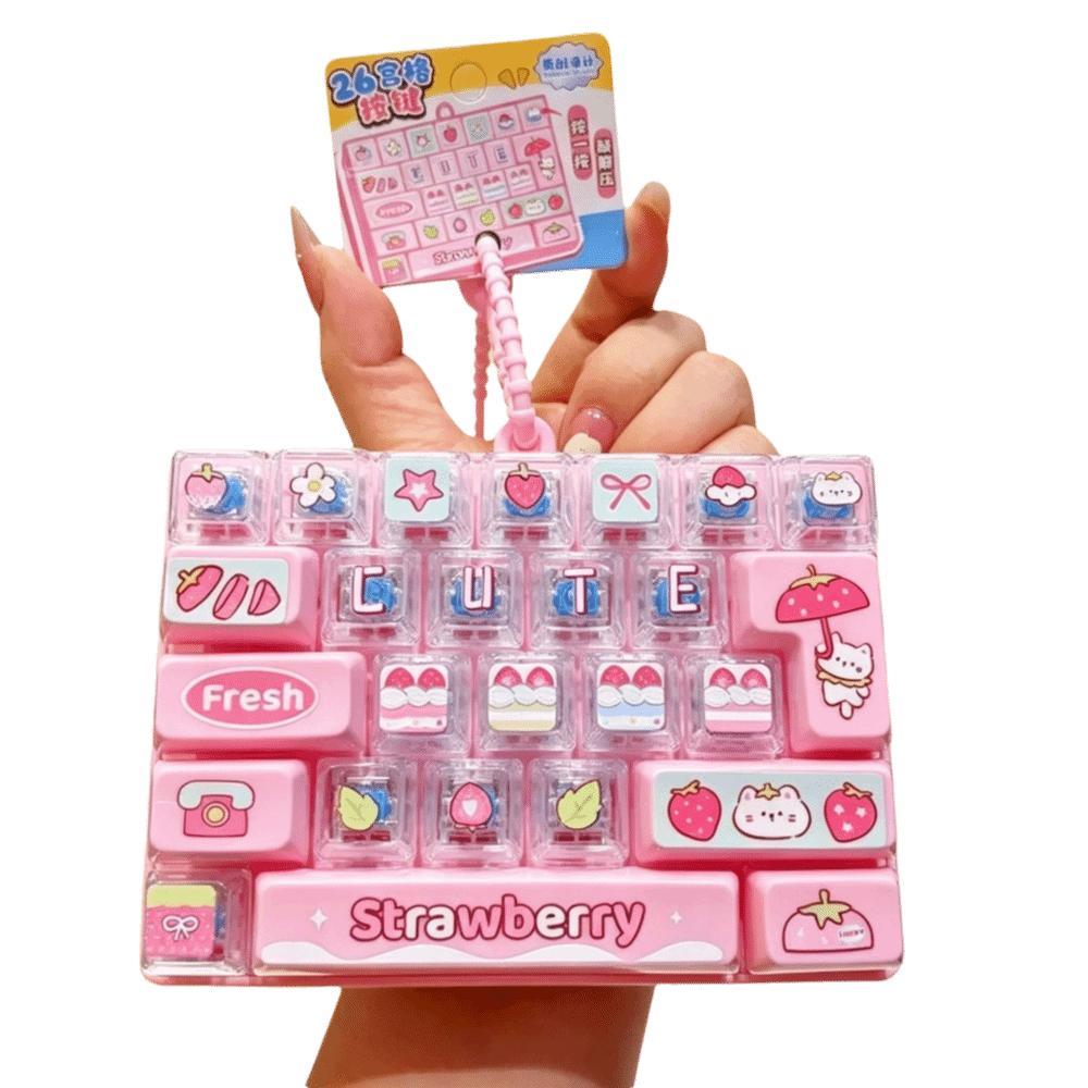 Transparent Dual-Tone Mini Keyboard Pendant 26-Key Keyboard Keychain Desktop Decoration