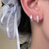 Изысканные и роскошные серьги-каффы с кружевом, выполненные в стиле легкой роскоши с открытым дизайном, дополненные милым и модным гвоздиком и изысканными серьгами с цирконием.