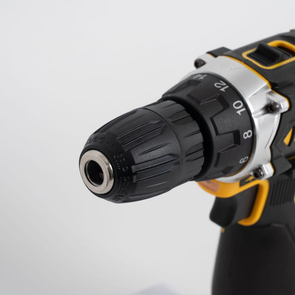 Беспроводная дрель-шуруповерт 12В на литий-ионном аккумуляторе и набор бит - Мультитул для DIY проектов