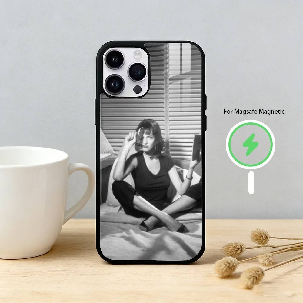 P-pulp fiction mia wallace costume Phone Case For iPhone 17/16/15/14/13/12/Plus/Pro/Max for Magnetic Wireless Charging