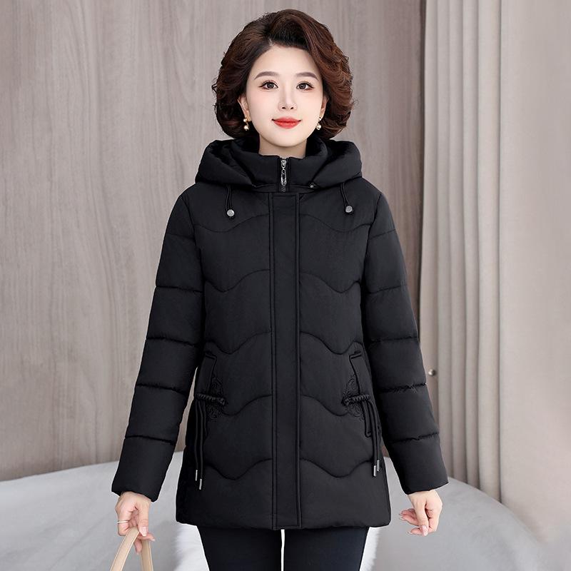 Зимняя стеганая куртка 2025 зима новая для женщин среднего и пожилого возраста осенне-зимняя хлопковая куртка короткая стеганая куртка больших размеров