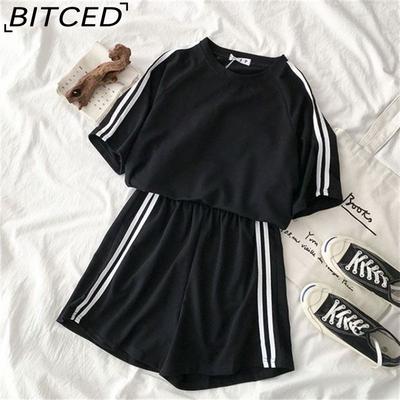 Спортивный комплект с коротким рукавом и шортами для летних девочек, учениц средней школы, свободный повседневный спортивный костюм из двух предметов для бега и бега