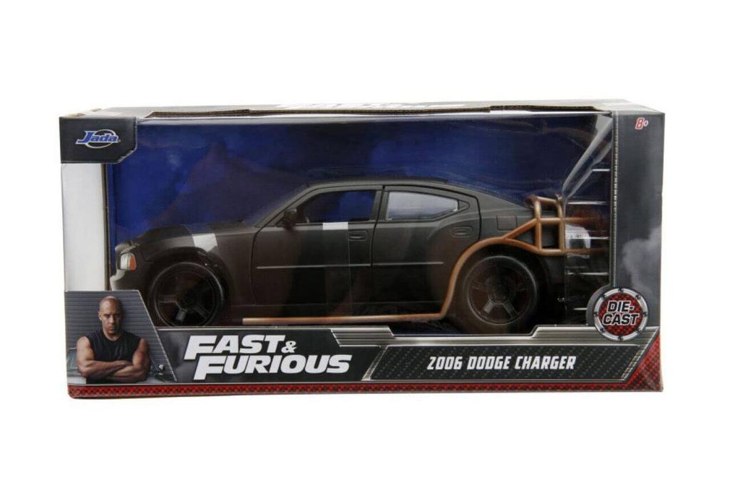 Jada Toys Fast Furious Diecast Car 2006 DODGE CHARGER HEIST 124 & [Item]