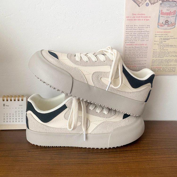 Женские ретро красные кроссовки на толстой подошве, Весна 2025, Шикарный гонконгский стиль, Немецкие тренировочные туфли с круглым носком