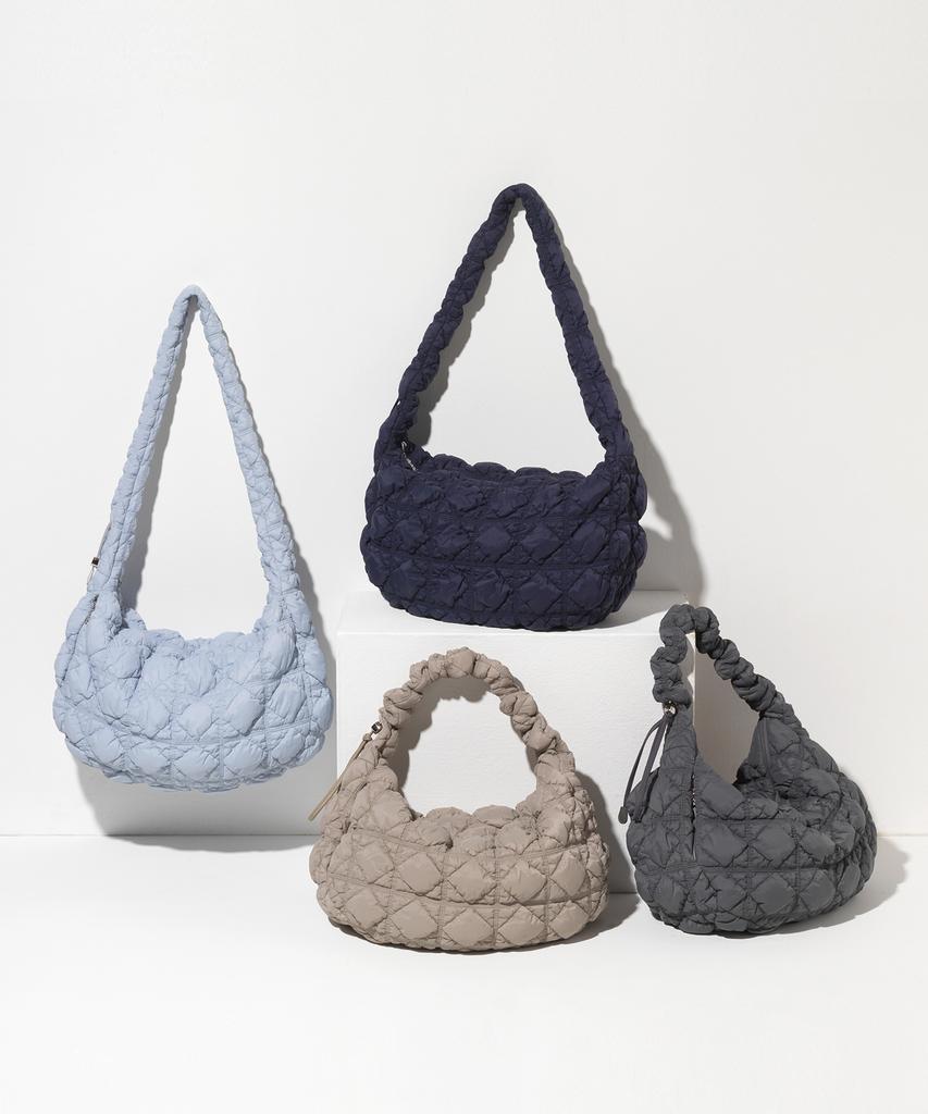 Carlyn Mega Cozy H74114010