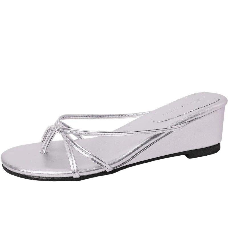 Модные ретро универсальные шлепанцы на танкетке женские летние новые на плоской подошве простые с открытым носком нескользящие шлепанцы на перемычке женские