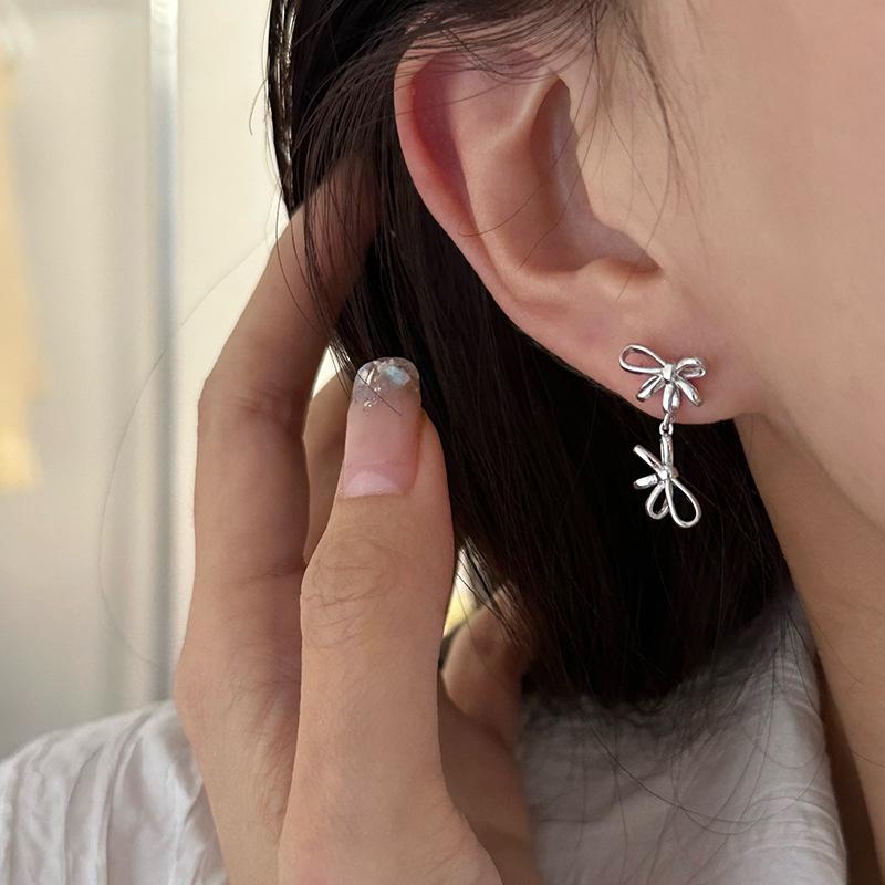 Small Metal Bow Fringed Stud Earrings Female Niche Unique Personality Fashion Temperament Elegant Versatile Earrings