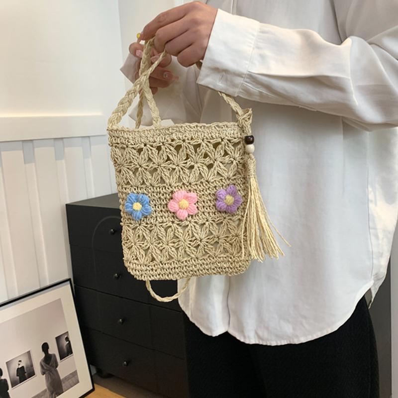 Straw Beach Bag Summer Woven Tote Bag with Tassels Floral Decor Shoulder Bag for Women Straw Purses and Handbags Rattan Boho Bag Raffia KTY