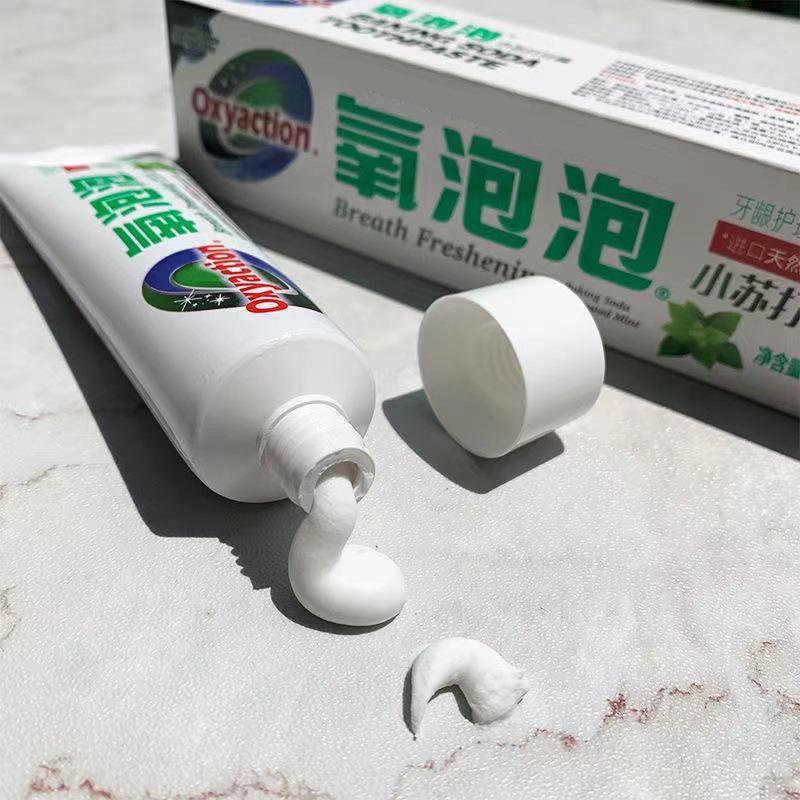 Зубная паста Genuine Oxygen Bubble с пищевой содой, 100 г — удаляет пятна на зубах и следы от курения, ухаживает за деснами, освежает дыхание.