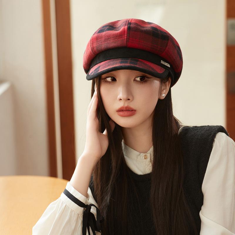 Hat Women's Yinglun Style Retro Plaid Octagonal Hat Autumn and Winter Fashion Versatile Newspaper Bee Hat High Quality Leather Edge Baseball Cap