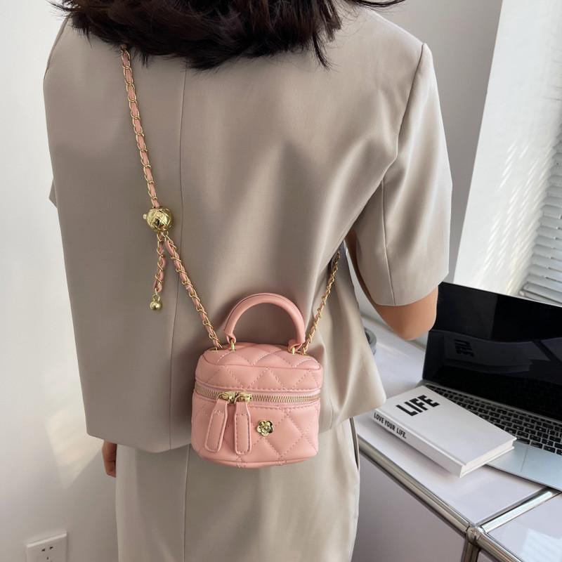 Chic Diamond Grid Chain Handbag 2024 New Style Popular This Year High-end Texture Urban Minimalist