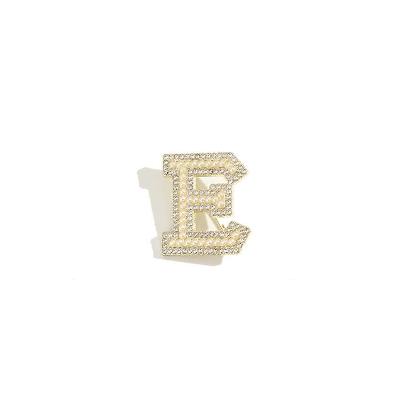 Crystal Rhinestone Pearl A-Z 26 Letters Brooch Women English Alphabet Brooch Pin Corsage Collar Jewelry Clothes Bag Decor Gifts