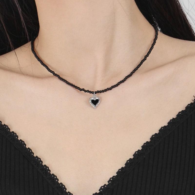 URBANIA Beaded Heart Necklace DDA0049