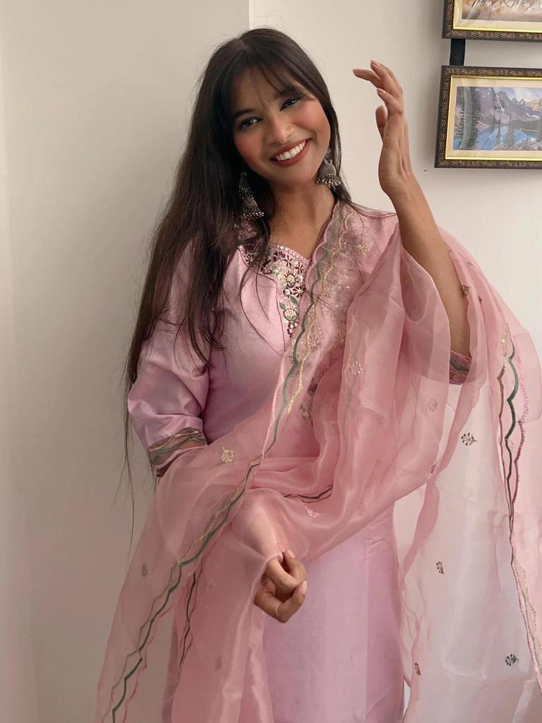 Женский шелковый смесовый комплект курта брюки дупатта дизайнерский наряд для вечеринки Болливуд топ туника курти костюм