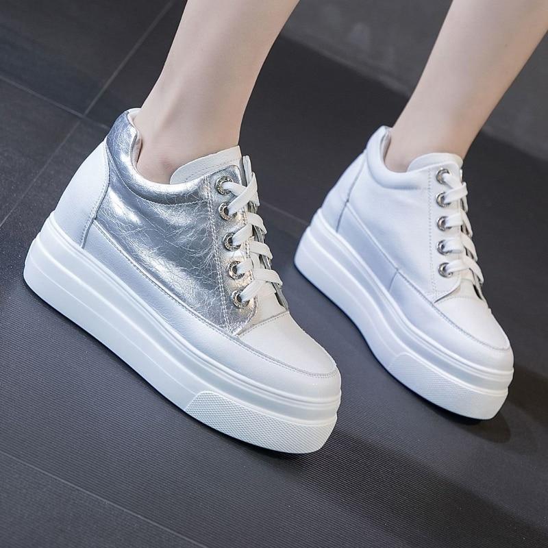 Fujin/кеды из лакированной натуральной кожи на танкетке 7,5 см, повседневные кроссовки на массивном массиве, вулканизированный скрытый каблук, летние женские модные туфли на шнуровке