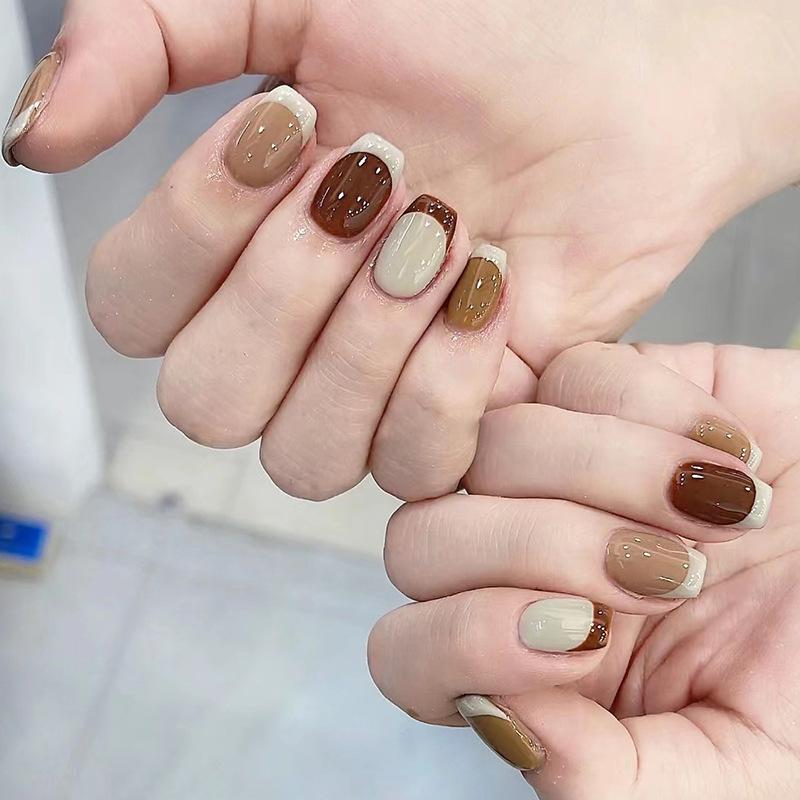 24Pcs Caramel Brown Ombre Glitter Press On Nails Square Short Reusable Fake Nail Tips Simple Elegant Artificial Nails