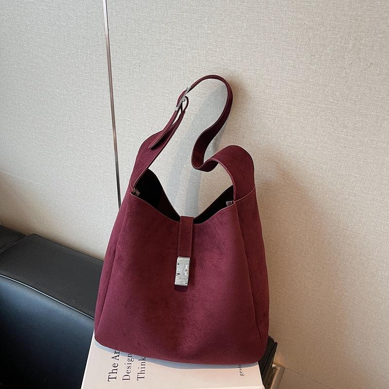 Простая сумка большой вместимости Новая женская сумка-багет через плечо для поездок на работу Повседневная замшевая сумка-ведро
