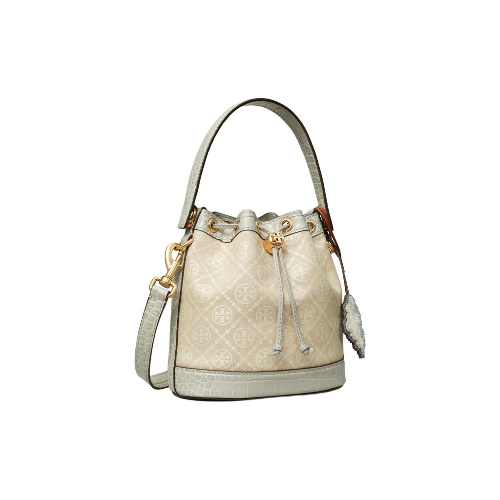 Tory Burch Сумка-ведро из ткани и кожи с декоративным съемным кулоном и завязкой, коллекция T Monogram Year Of The Dragon 159232-020