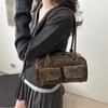 Popular bags for women 2025 new trendy style underarm bag Korean style shoulder bag Maillard retro bowling bag
