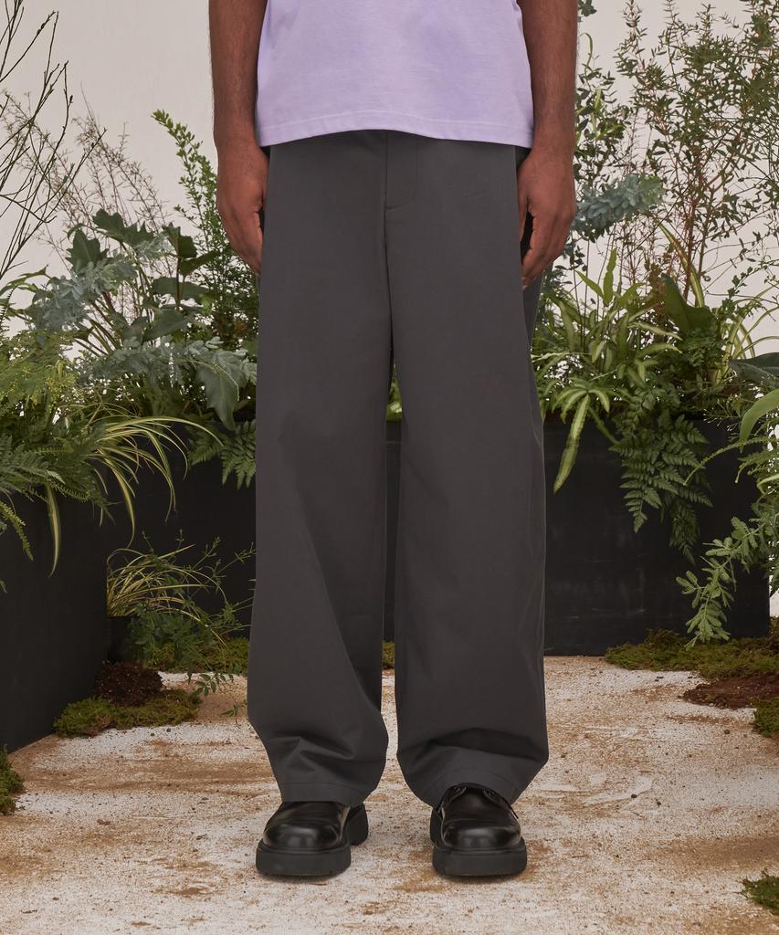 WMC Deep Pleated Chino Pants_Charcoal Grey