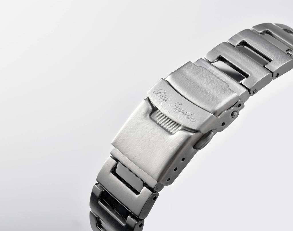 [KENTEX] Watch Solar Chronograph Blue Impulse Model 10 ATM Water Resistant S802M-03 Men's Silver