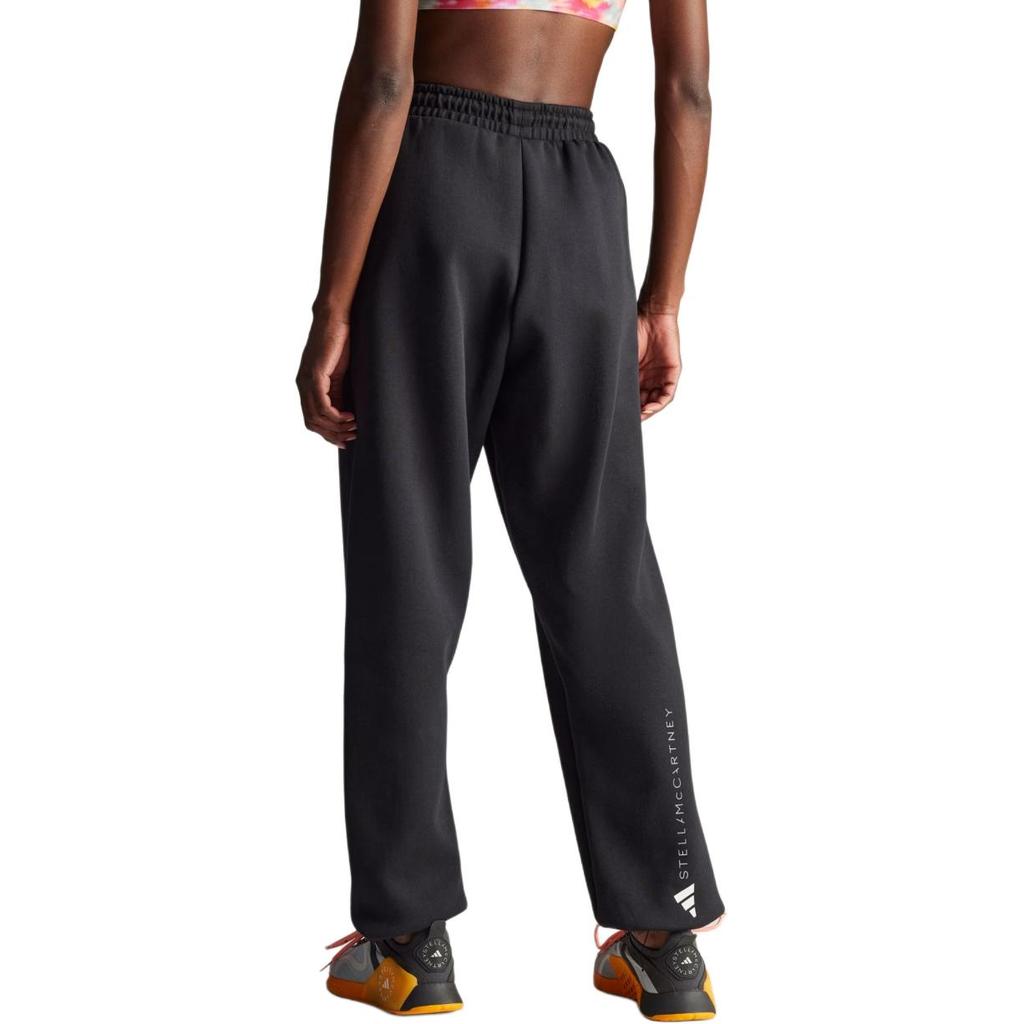 adidas Свободные спортивные штаны IW6320