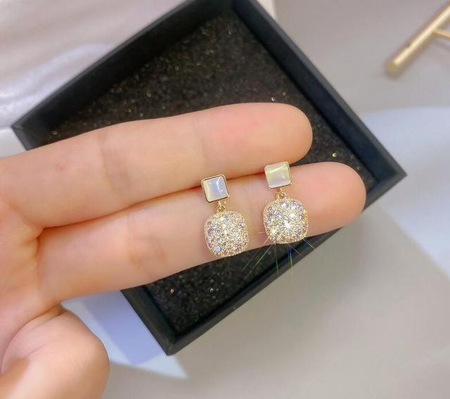 925 Sterling Silver Simulated Diamond Earrings For Women High Quality Stud Earring Wedding Engagement Party Jewelry