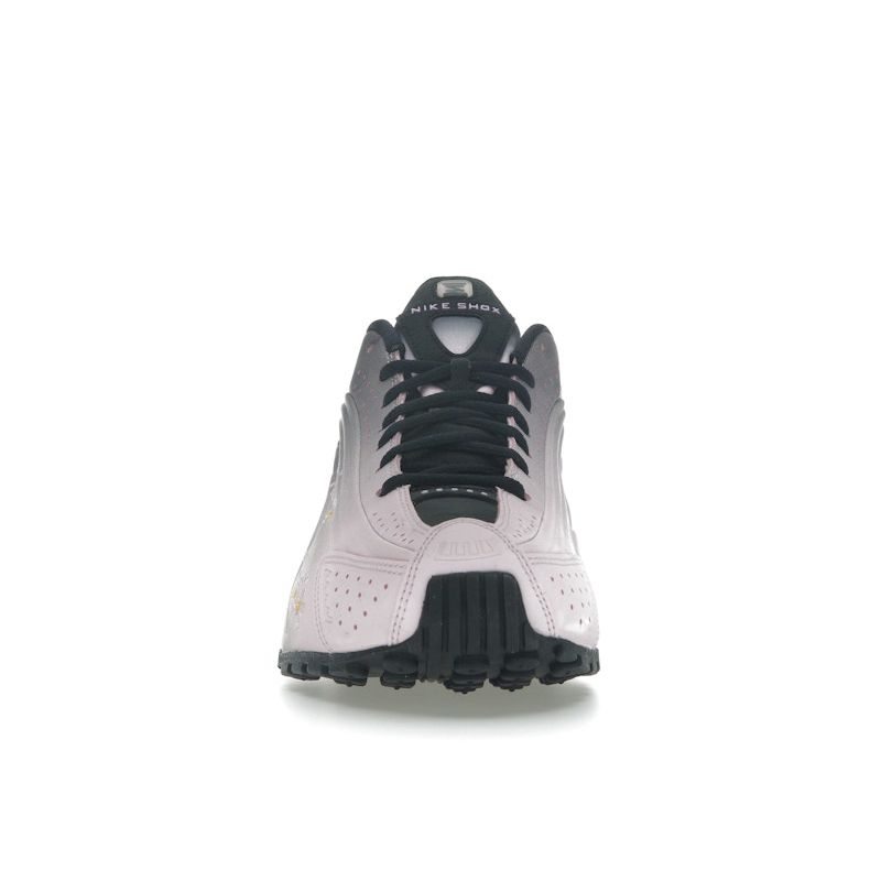 Nike Shox R4 Sakura женские кроссовки розовые королевские-розовые черные IB8872-600