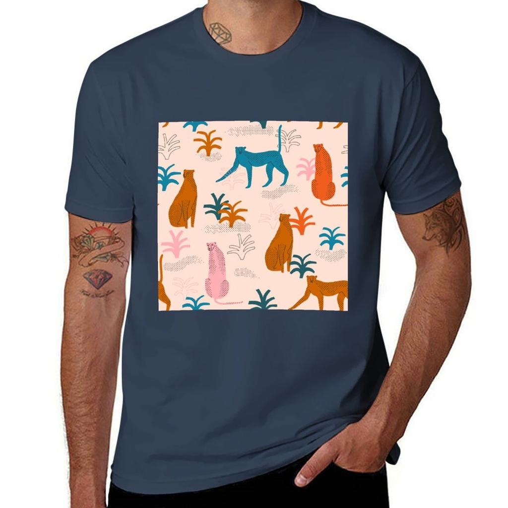 Cheetah in the jungle TShirt Retro Graphic Print TShirt