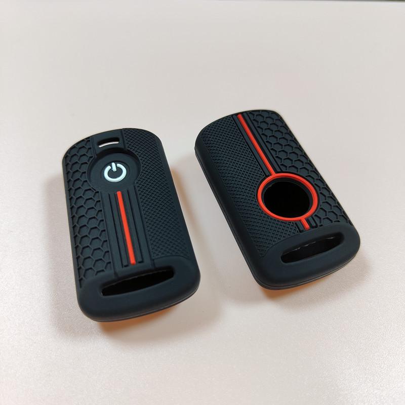 Yamaha XMAX300 & NVX155 Silicone Remote Key Cover - Honeycomb Pattern, Anti-Fall Protection.