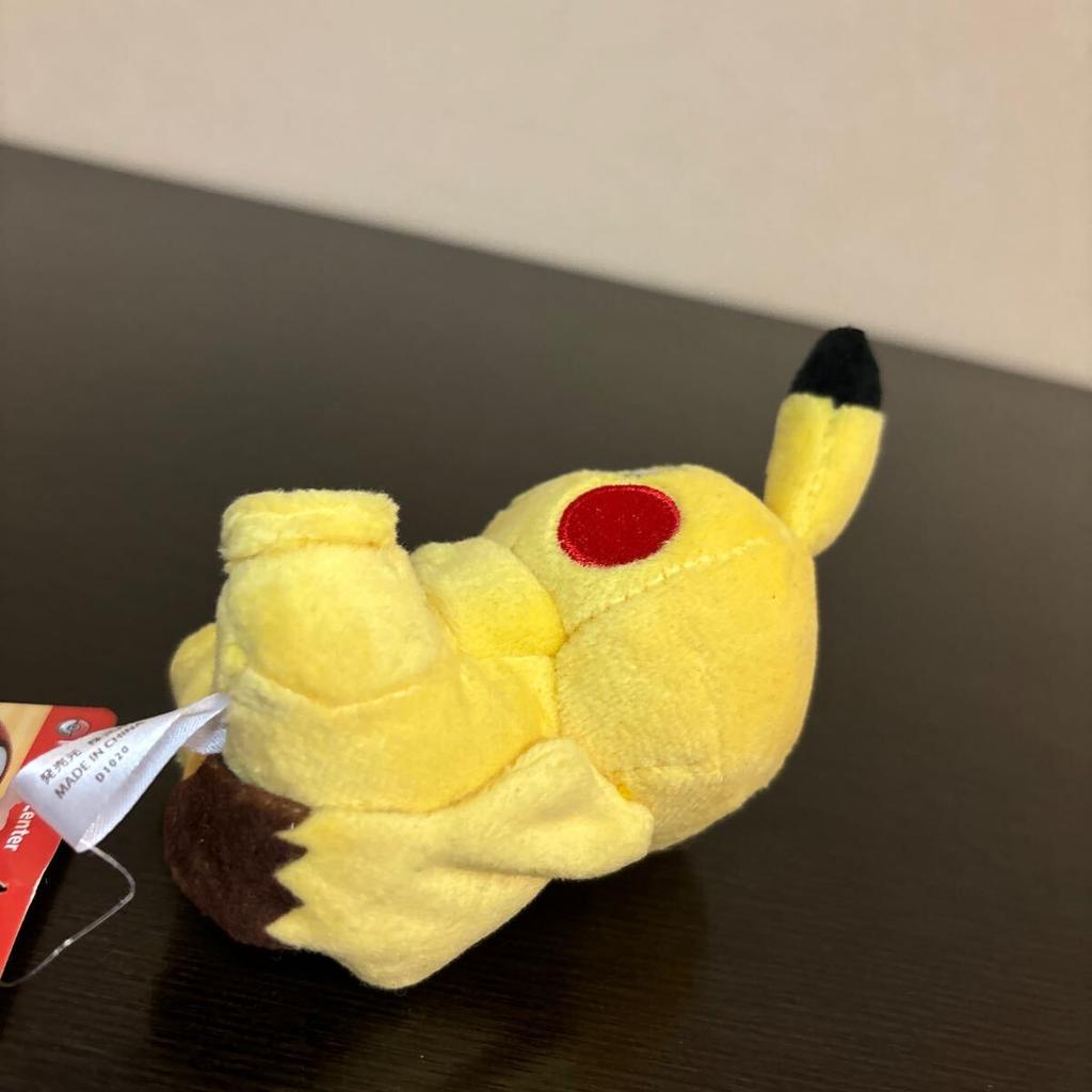 Pokemon Center Мини-плюшевая игрушка Женская Пикачу Б/у с биркой Pokemon Карманные Монстры - - - -