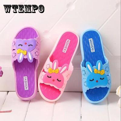 Милые летние женские модели плюс школьные сандалии на наклонном каблуке и тапочки для дома, ванной комнаты, ванны, пластиковая нескользящая толстая подошва для дома