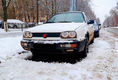 Зимняя накладка на решетку Глянцевая для Volkswagen Golf 3