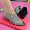 New Pointed-toe, Chunk-heeled Dancing Shoes Are Comfortable, Versatile and Breathable Single Shoes